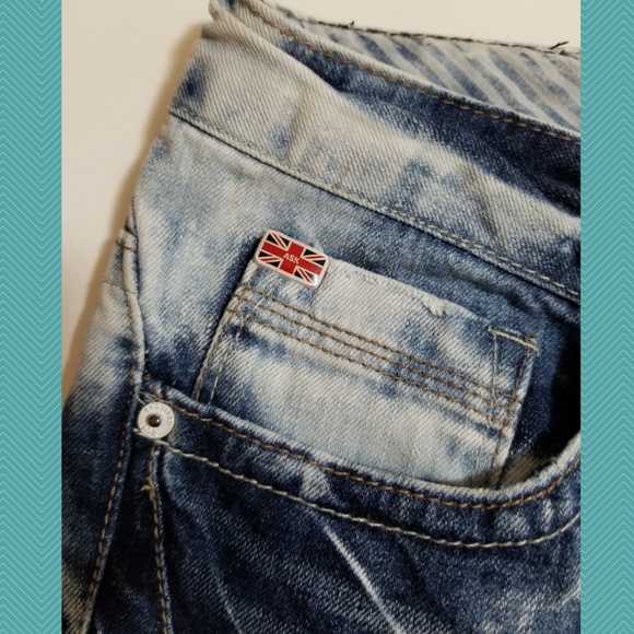 Ask Enquired Acid Wash Jeans Capris | Funky Shorts - Picture 6 of 8